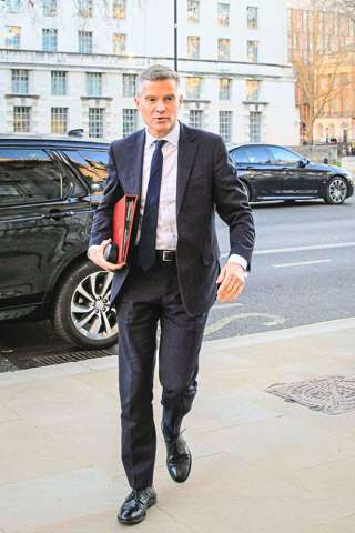 Transport Secretary Mark Harper 2024  ALAMY