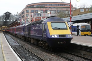 GWR 43138 stands at London Marylebone on December 27, with the 0932 to Swansea. PAUL WINTER.