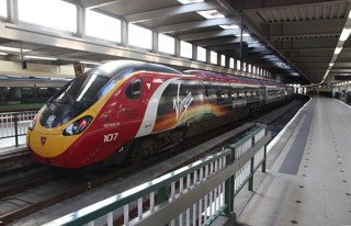 390107 at London Euston on June 6. ANTONY GUPPY.