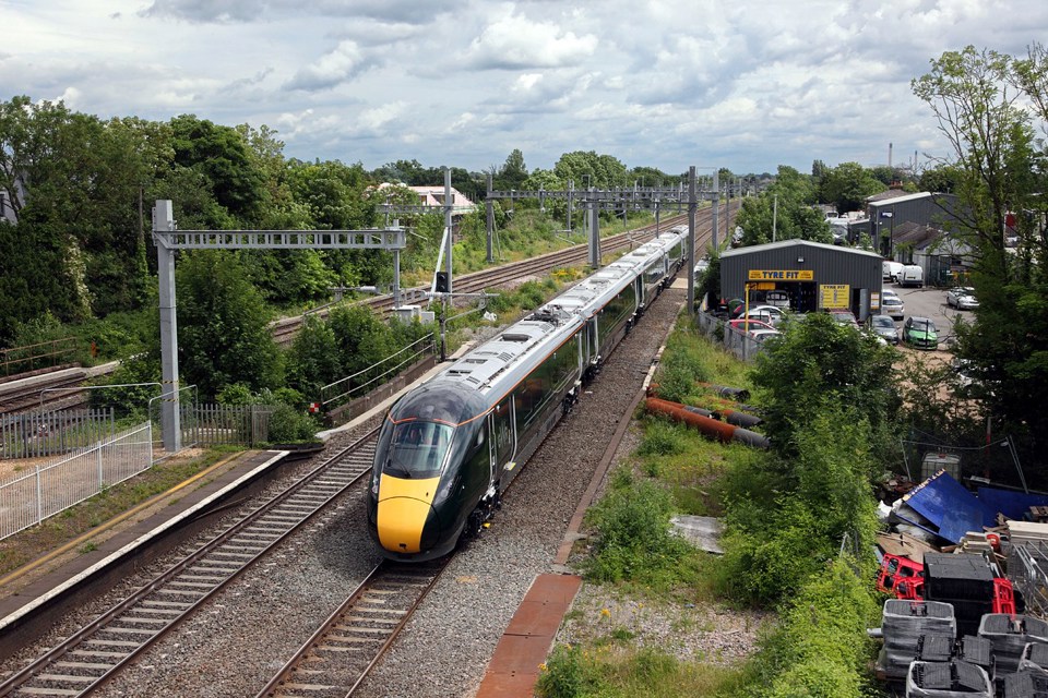 GWR 800004 speeds through Taplow. ANTONY GUPPY.