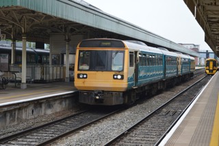 Skates urges increase in Welsh rail spending 