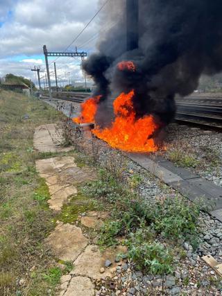 Signal cable fire closes East Coast Main Line