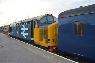 Carrying BR large logo blue, DRS 37403 Isle of Mull stands at Lowestoft. RICHARD CLINNICK.