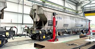 GB Railfreight prepares for 2024 Tube stock movements