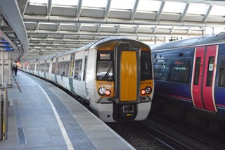 GTR 387109 at London Blackfriars on May 24. RICHARD CLINNICK.