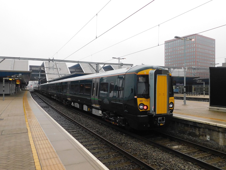 GWR 387170 at Reading on January 9.