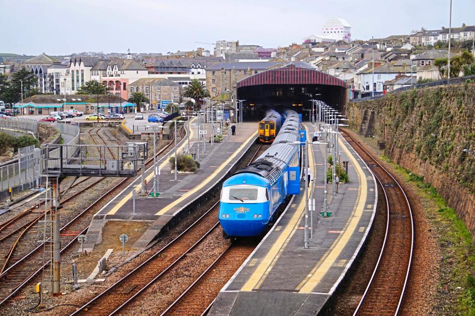 The immediate future of rail services to Penzance remains firmly with diesel traction. But the Railway Industry Association is putting forward a plan that could see them replaced by battery electrics using partial electrification as a cheaper alternative for full wiring. On April 14, HST power cars 43047 and 43055 sit in the Cornish terminus before taking a rail tour back to Berwick-upon-Tweed.