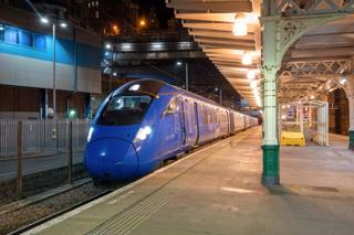 Former Transport Secretary Louise Haigh praised open access - and Lumo in particular - but the government has recently sounded a more cautious note. On January 24 2022, Lumo’s 1436 from London King’s Cross rests at Edinburgh Waverley, operated by 803002. TOM MCATEE.