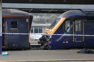 The scene at Plymouth on April 3, after Great Western Railway 150219 and classmate 150249, working the 1339 Penzance-Exeter St Davids hit the rear of the 1542 Plymouth-London Paddington, damaging both the ‘150’ and GWR 43160 Sir Moir Lockhead in platform 6. ANTONY CHRISTIE.