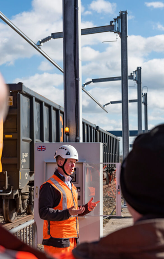 Moveable electrification system could replace diesel shunting