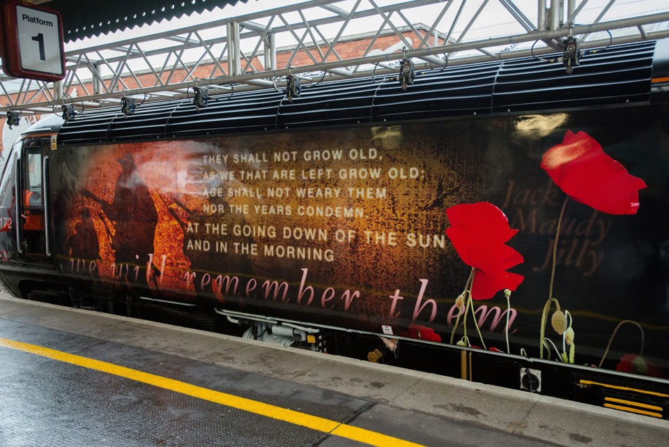 The specially designed livery on 43172. GWR.