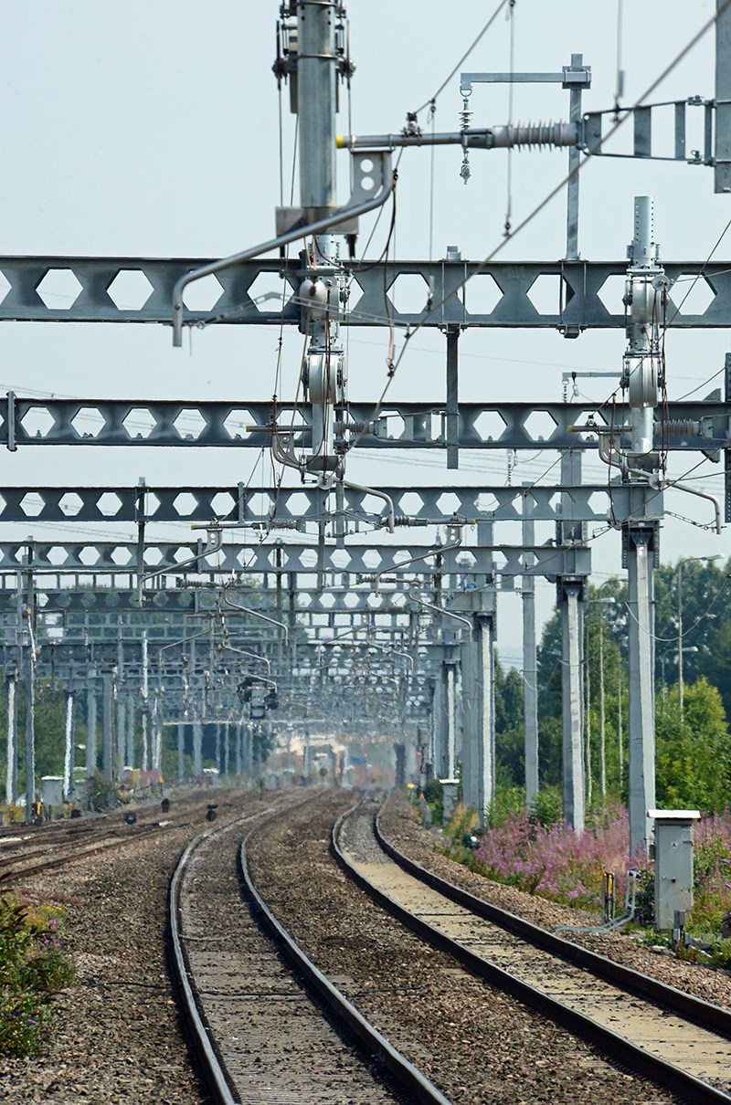 Looking towards London at Didcot Parkway on August 18. PAUL BIGLAND/RAIL.